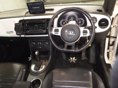 Volkswagen THE BEETLE