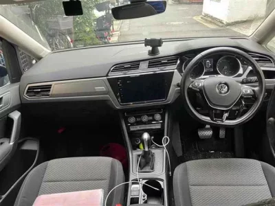 Volkswagen GOLF TOURAN