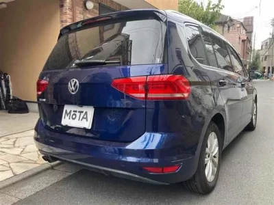 Volkswagen GOLF TOURAN