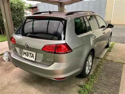 Volkswagen GOLF VARIANT