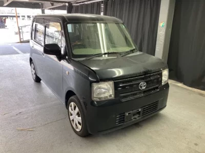 Toyota PIXIS SPACE
