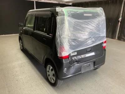 Toyota PIXIS SPACE