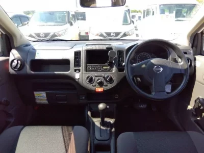 Nissan AD
