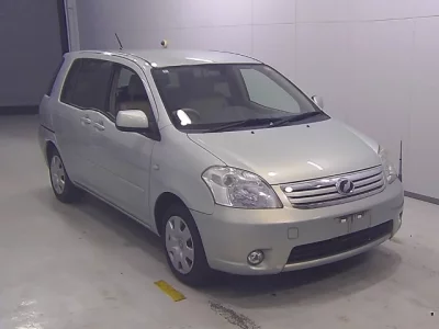 Toyota RAUM