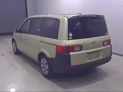 Nissan LAFESTA