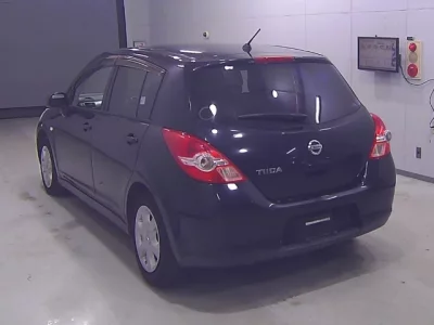 Nissan TIIDA