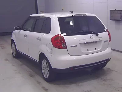 Mazda VERISA
