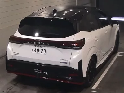 Nissan AURA
