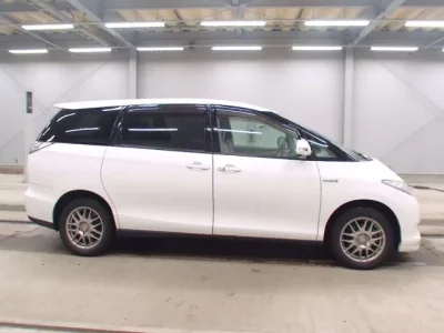 Toyota ESTIMA HYBRID