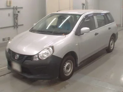 Nissan AD
