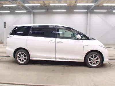 Toyota ESTIMA HYBRID