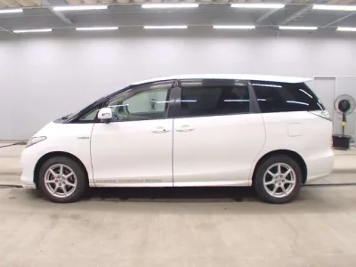Toyota ESTIMA HYBRID