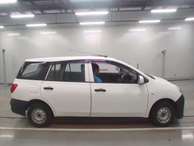 Nissan AD