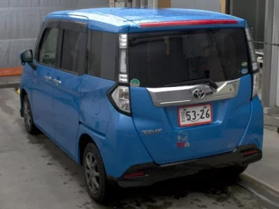 Toyota TANK