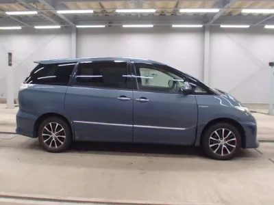 Toyota ESTIMA HYBRID