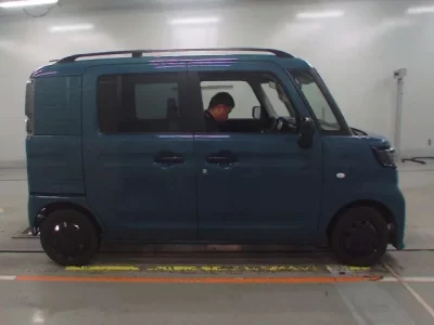 Suzuki SPACIA BASE