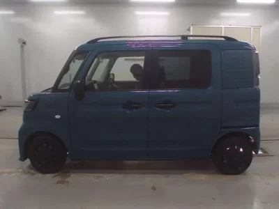 Suzuki SPACIA BASE