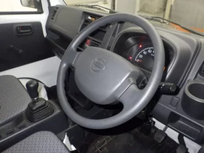 Nissan CLIPPER TRUCK