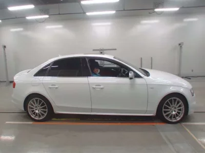 Audi S4