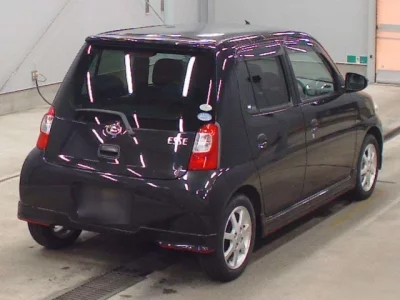 Daihatsu Esse