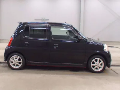 Daihatsu Esse