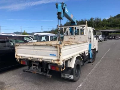 Mazda TITAN