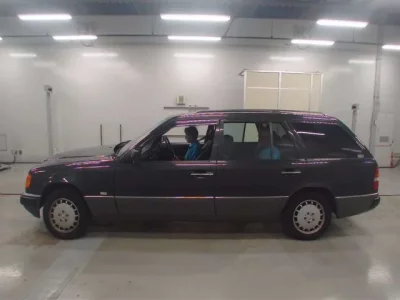 Mercedes-Benz E CLASS WAGON