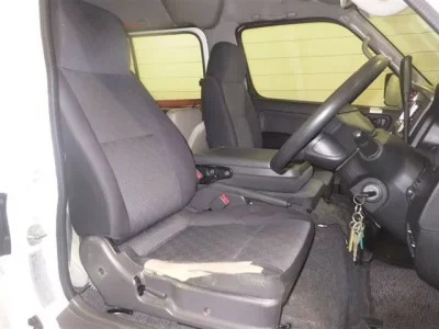 Nissan CARAVAN BUS