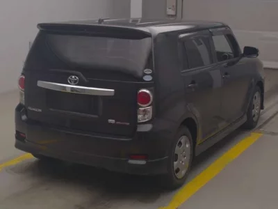 Toyota COROLLA RUMION