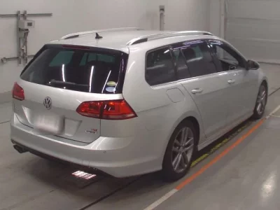 Volkswagen GOLF VARIANT