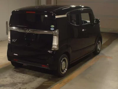 Honda N BOX SLASH
