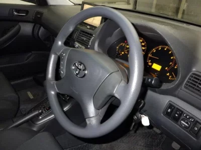 Toyota AVENSIS SEDAN