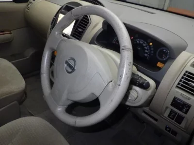 Nissan LAFESTA