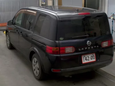 Nissan LAFESTA