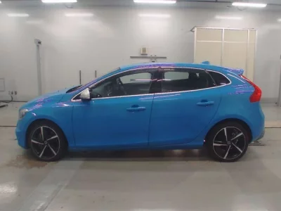 Volvo V40