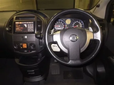 Nissan LAFESTA