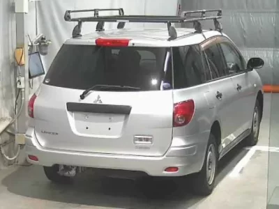 Mitsubishi LANCER VAN
