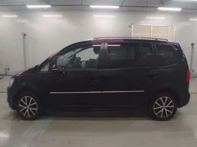 Volkswagen GOLF TOURAN