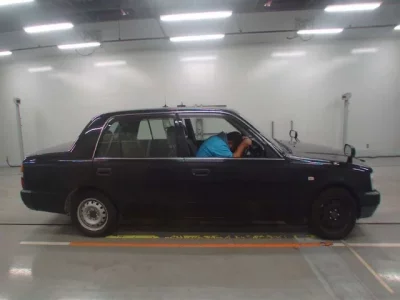 Toyota CROWN COMFORT