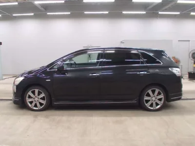 Toyota MARK X ZIO