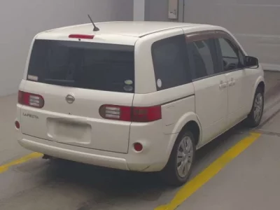 Nissan LAFESTA