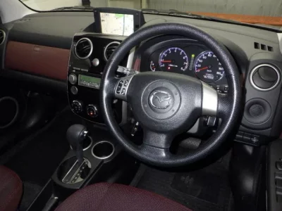 Mazda VERISA