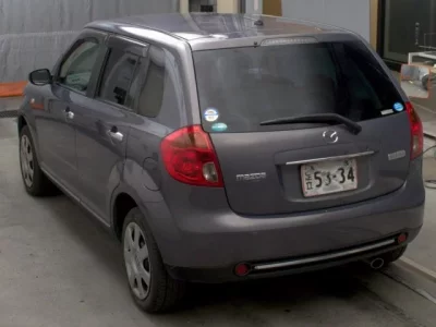 Mazda VERISA