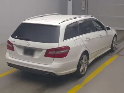 Mercedes-Benz E CLASS WAGON
