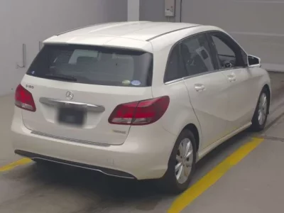 Mercedes-Benz B CLASS
