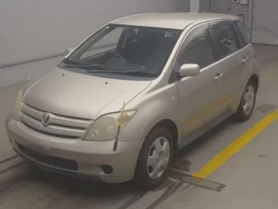 Toyota IST
