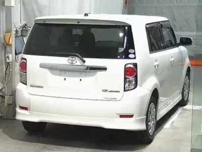 Toyota COROLLA RUMION