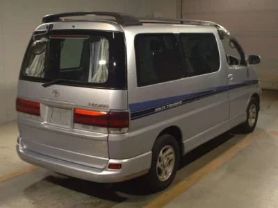Toyota HIACE REGIUS