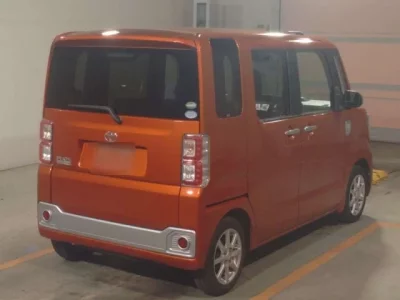 Toyota PIXIS MEGA