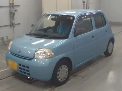 Daihatsu Esse
